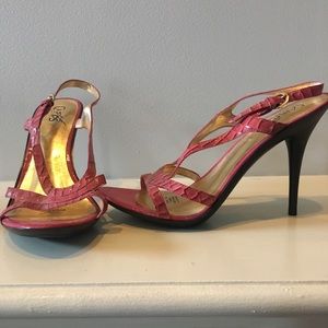 Brand New Carlos Pink Strap Sandals Size 7.5